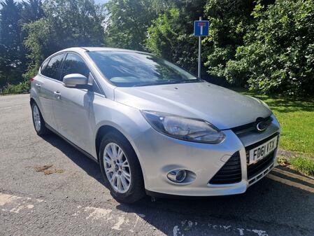 FORD FOCUS 1.6 Titanium